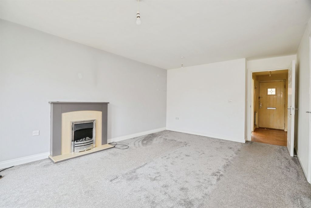 Property photo 3 of 24 Living Room