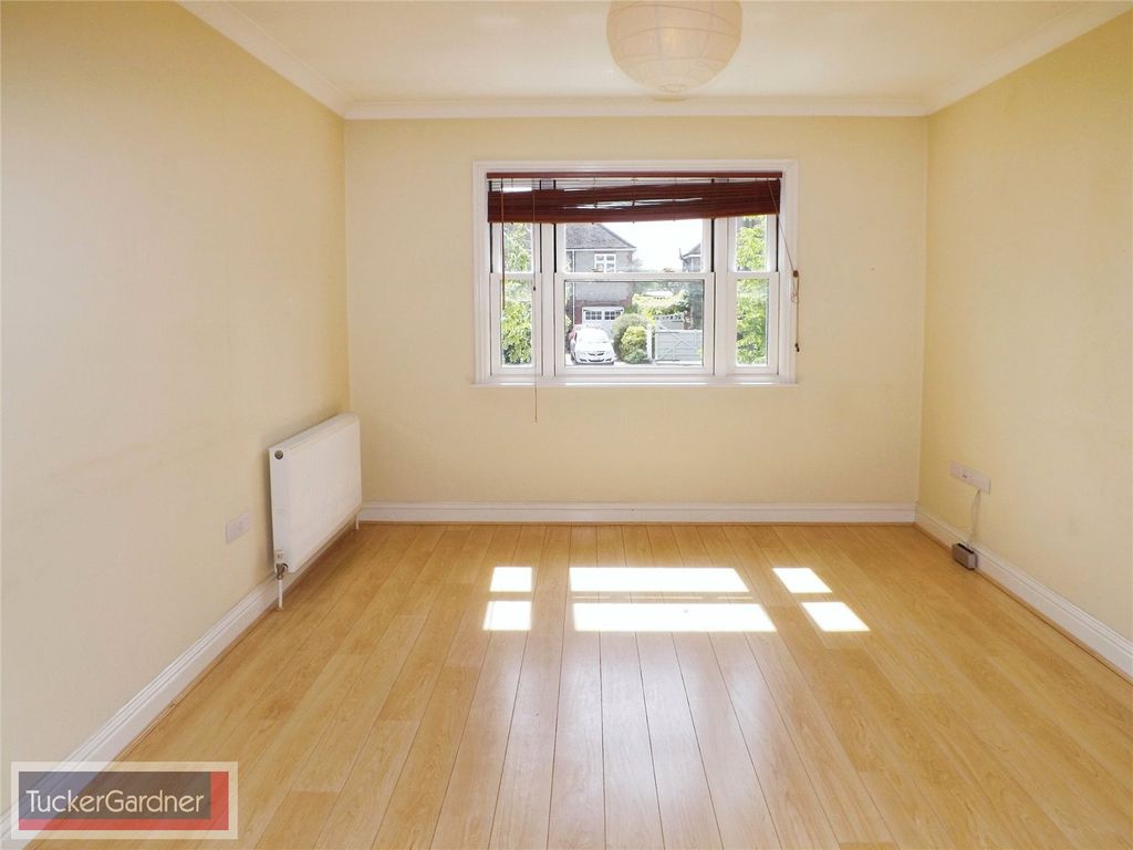 Property photo 2 of 6 Picture No. 06