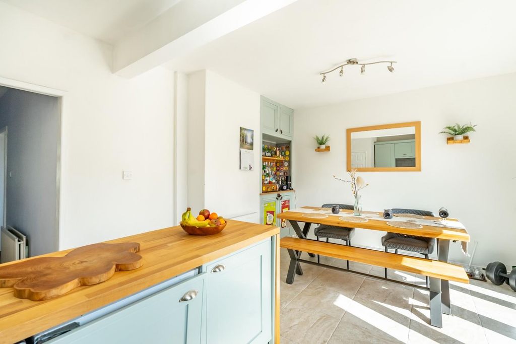 Property photo 3 of 17 107Bl-7.Jpg