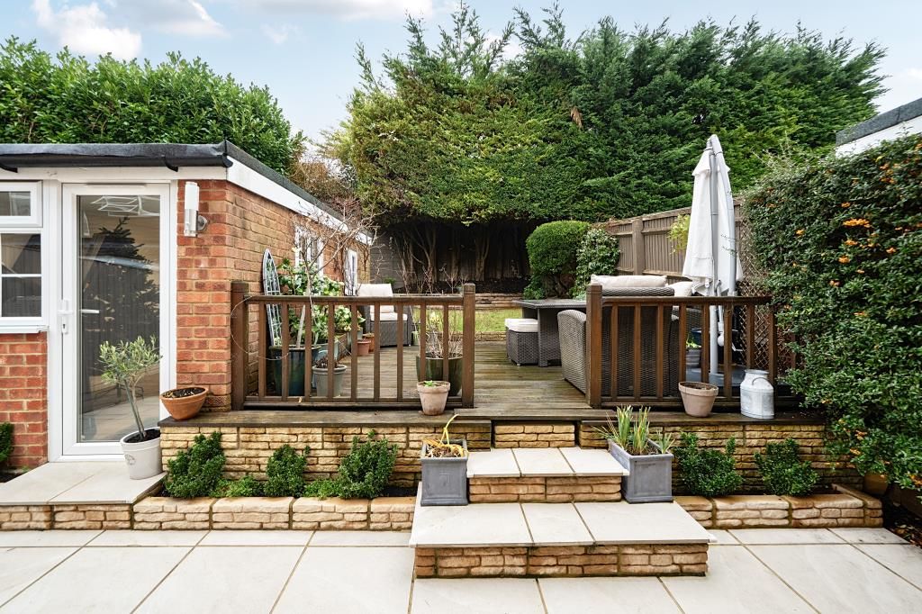 Property photo 2 of 20 Garden