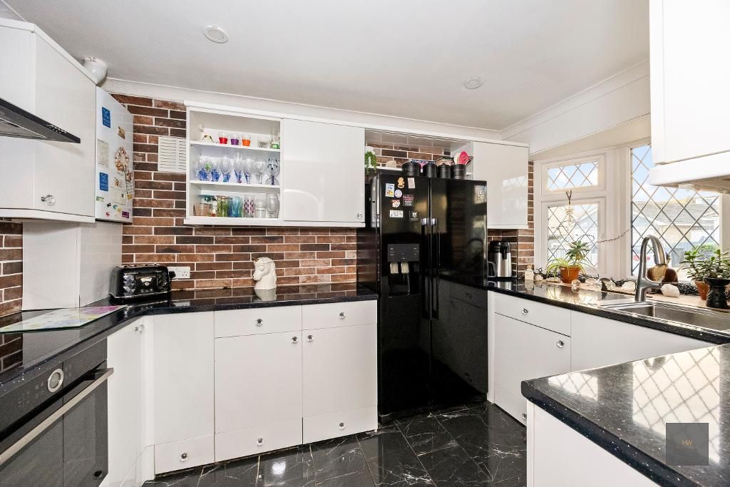 Property photo 2 of 16 Photo 2