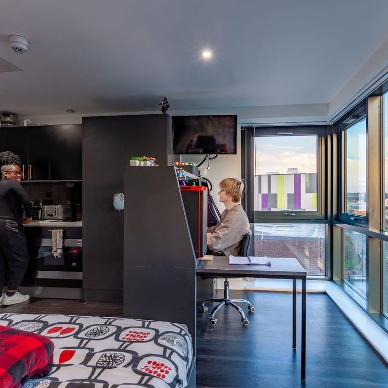 Property photo 3 of 29