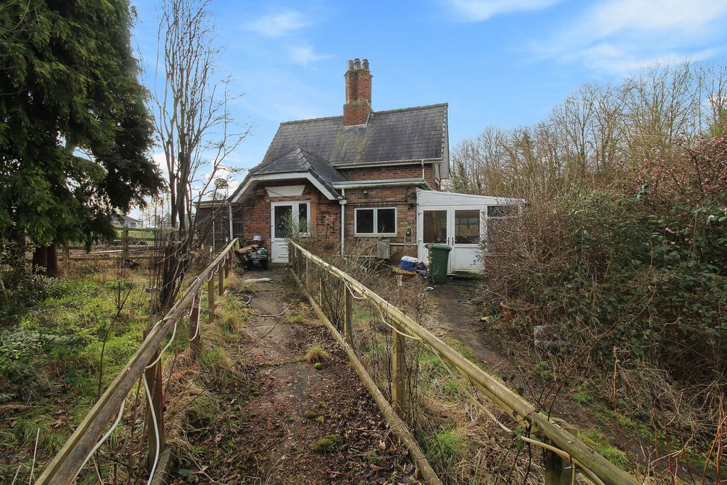 Property photo 1 of 4