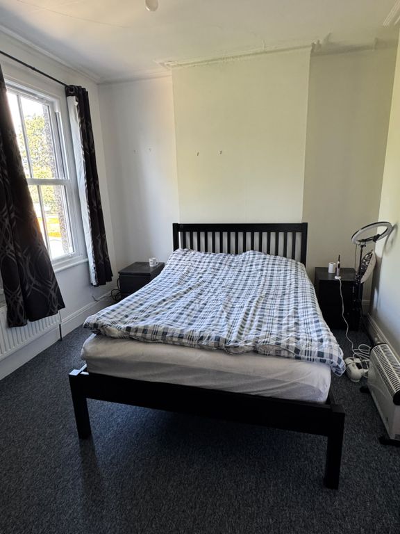 Property photo 1 of 9 1 Bed Flat To Rent Egerton Gardens, London Nw4