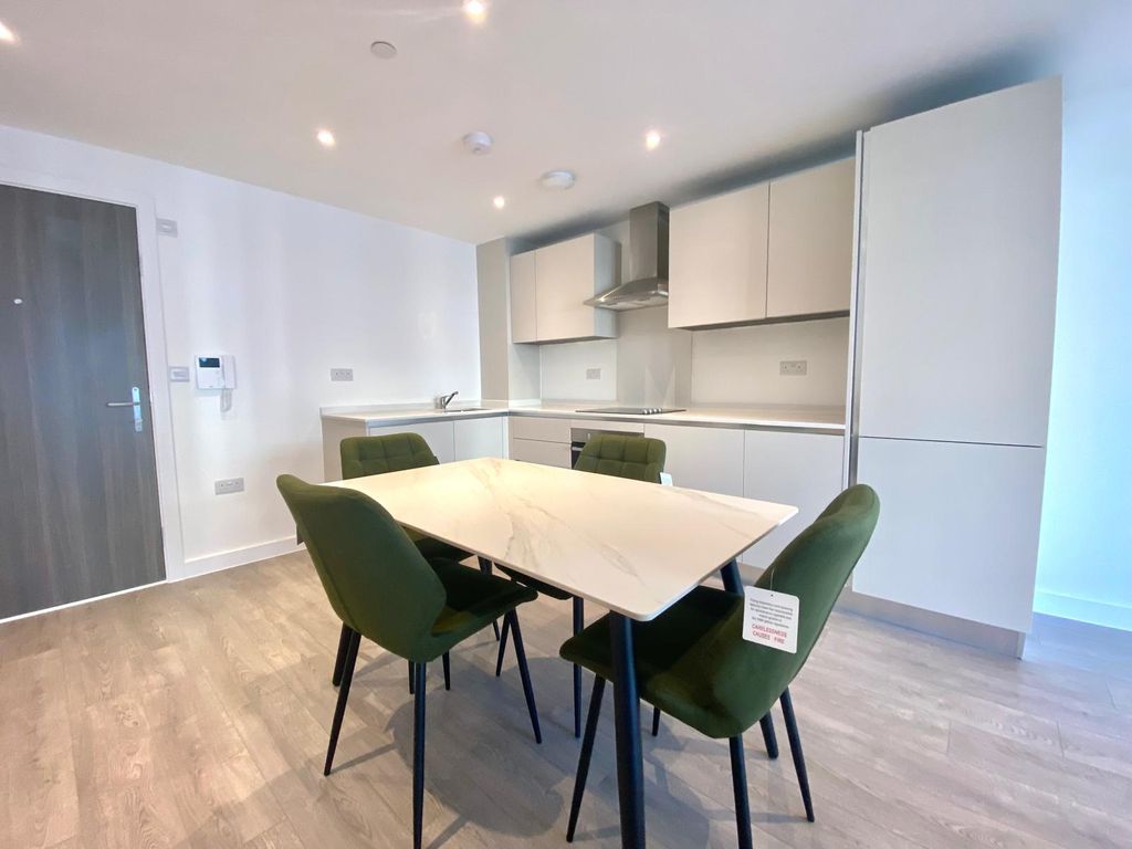 Property photo 3 of 10 Gallery