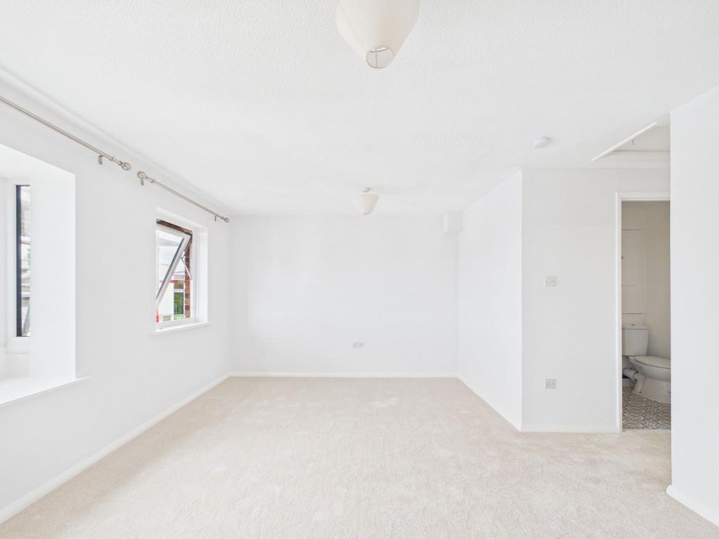 Property photo 2 of 12 5Zzkvizhsu-2Mkygjphatq.Jpg