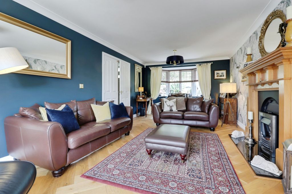 Property photo 3 of 16
