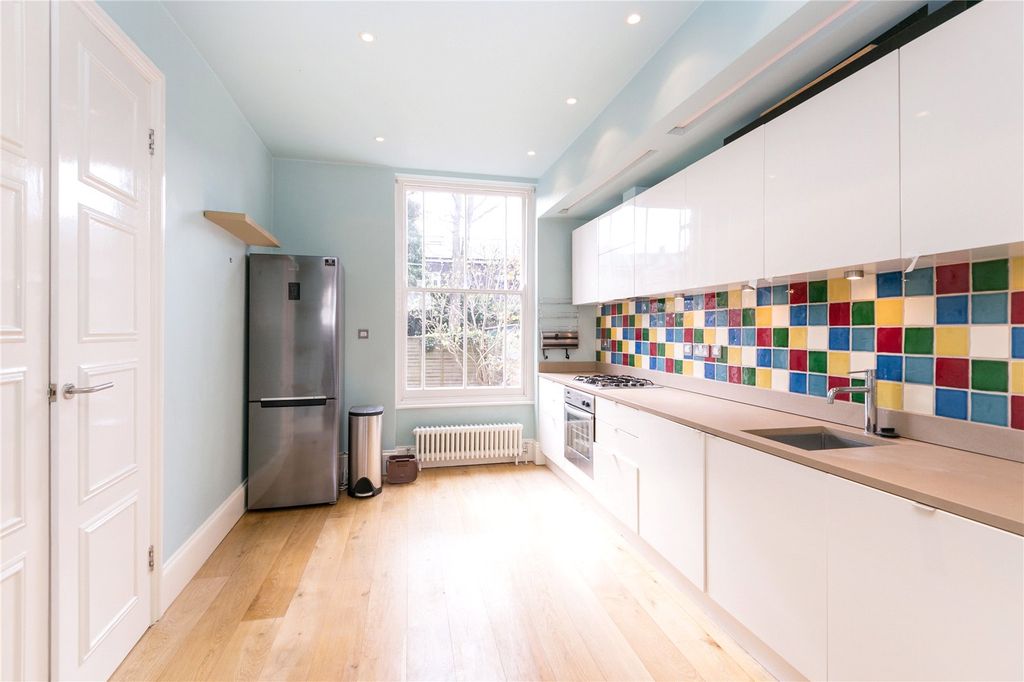 Property photo 2 of 7