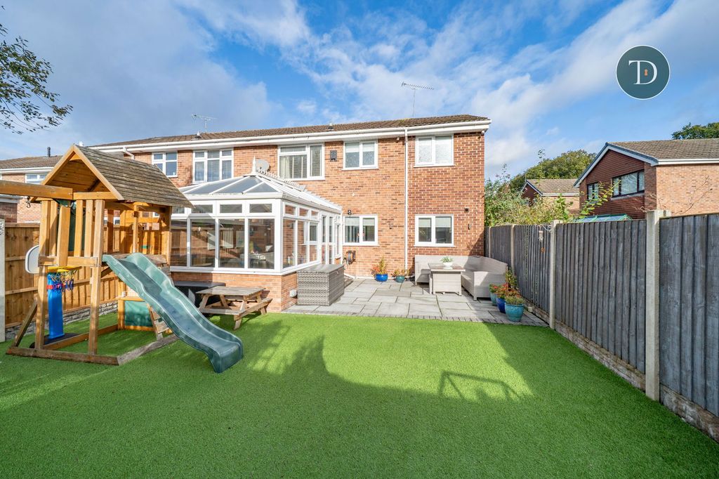 Property photo 3 of 32