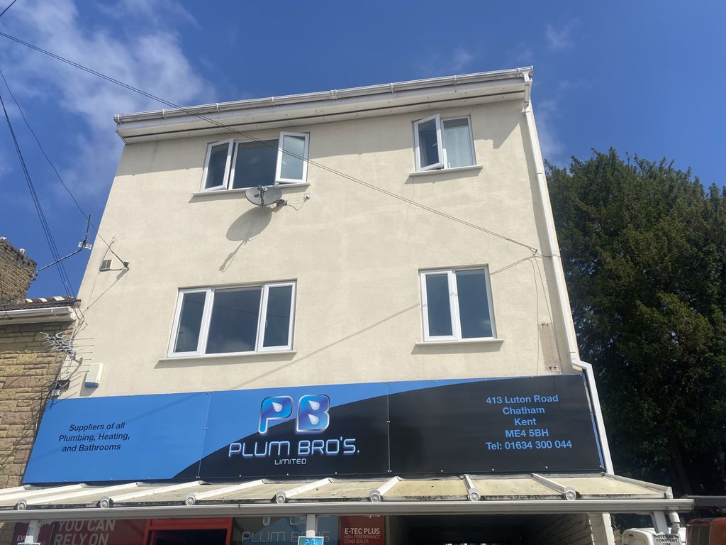 Property photo 1 of 3