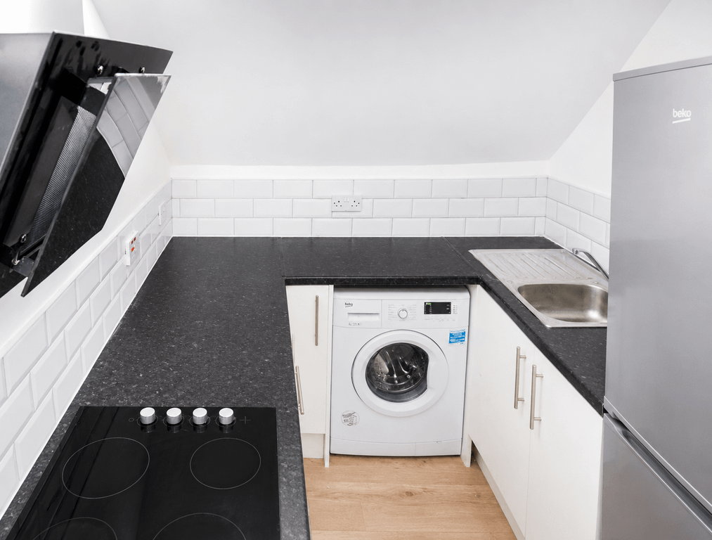 Studio to rentStudio Flat Available Now Flat 4, 8 Pentonville, Newport, South Wales NP20 photo 4