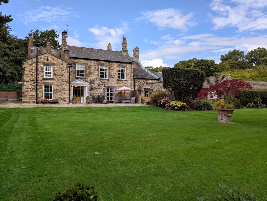 Property photo 1 of 37 Picture No. 63
