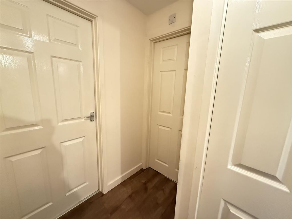 Property photo 2 of 6 5 Market -6.Jpg