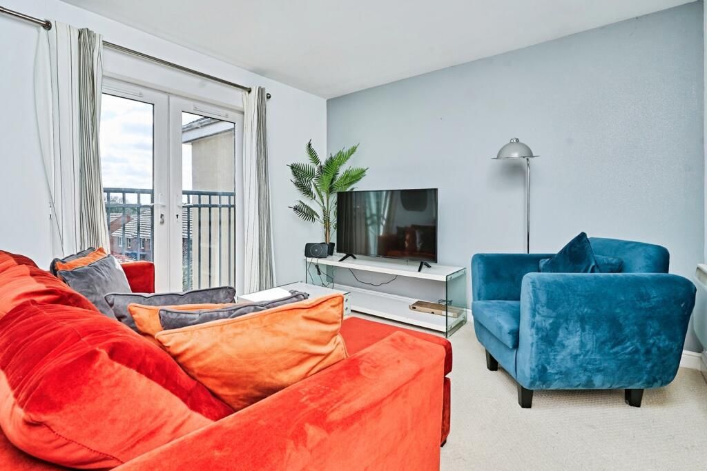 Property photo 1 of 11