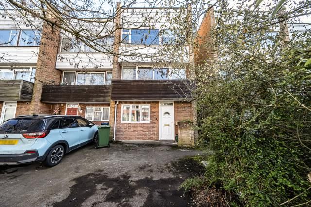 Property photo 1 of 20 External View