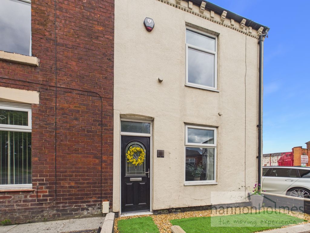 Property photo 2 of 26 Cam05283G0-Pr0179-Still026