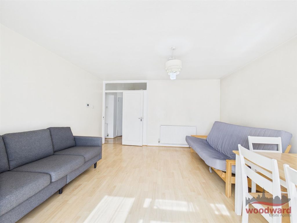 Property photo 3 of 14 Living Room