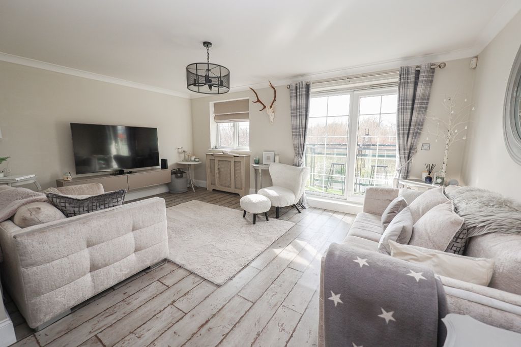 Property photo 3 of 27 4177632