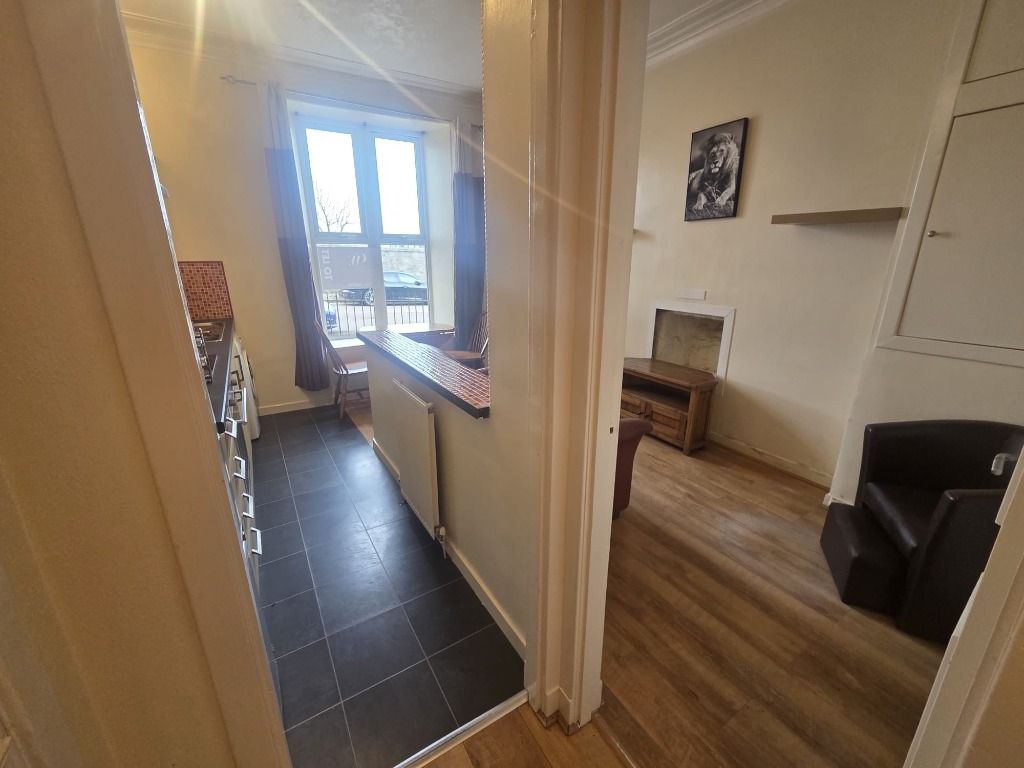 Property photo 3 of 11 Photo 3