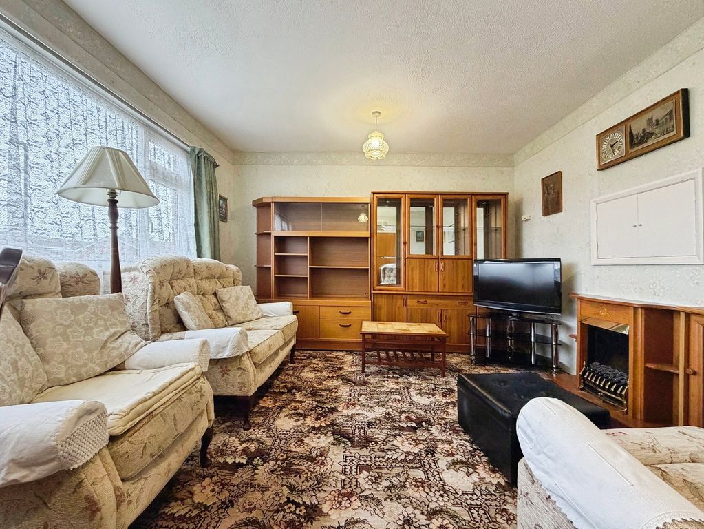 Property photo 3 of 14