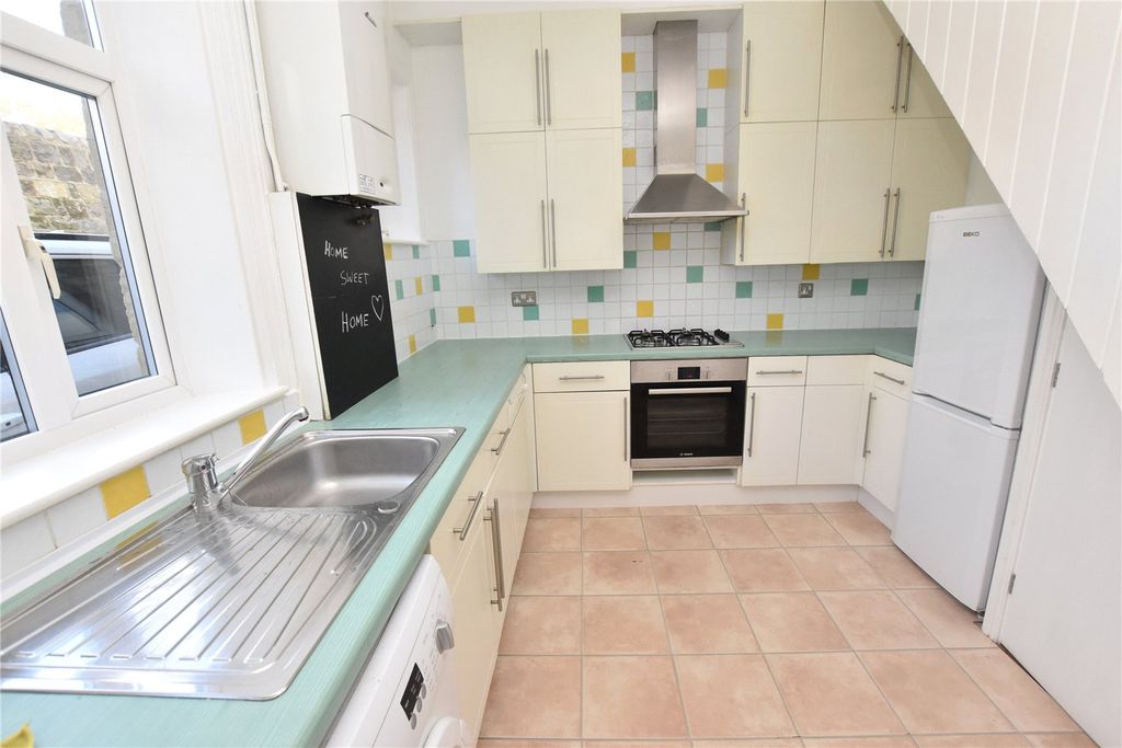 Property photo 3 of 10 Picture No. 32