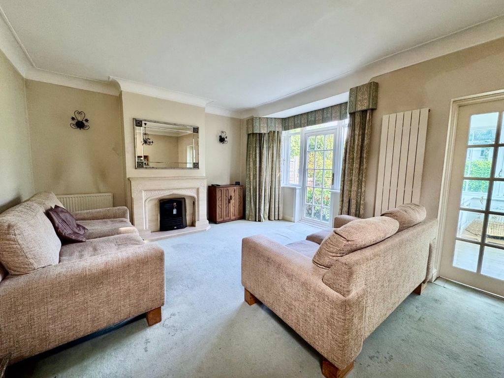 Property photo 2 of 9 4718694