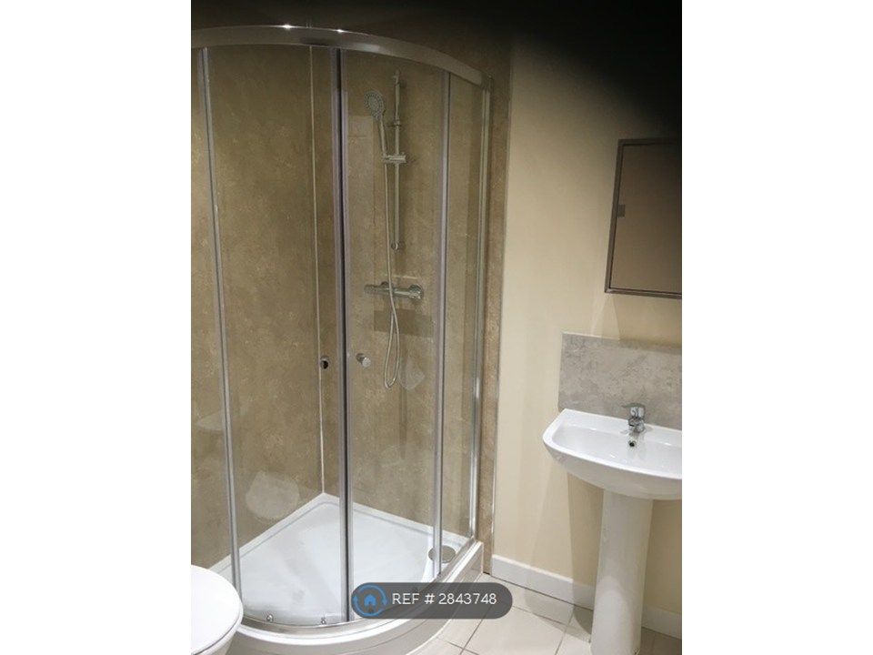 Property photo 3 of 6 Apt 1 Ensuite