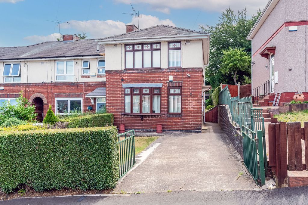 Property photo 1 of 17