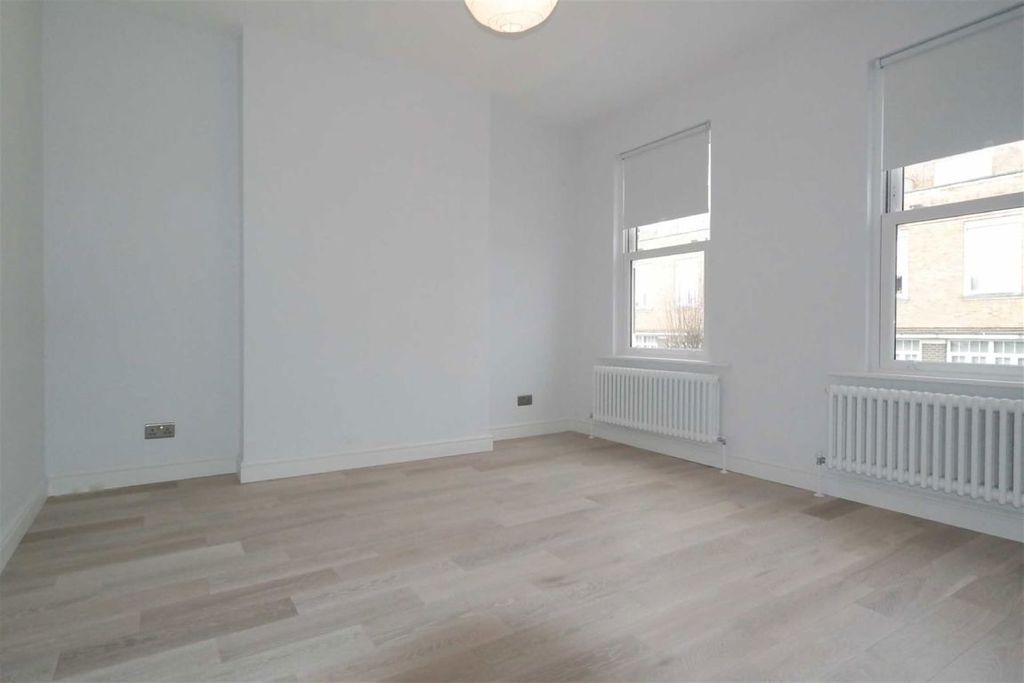 Property photo 3 of 6