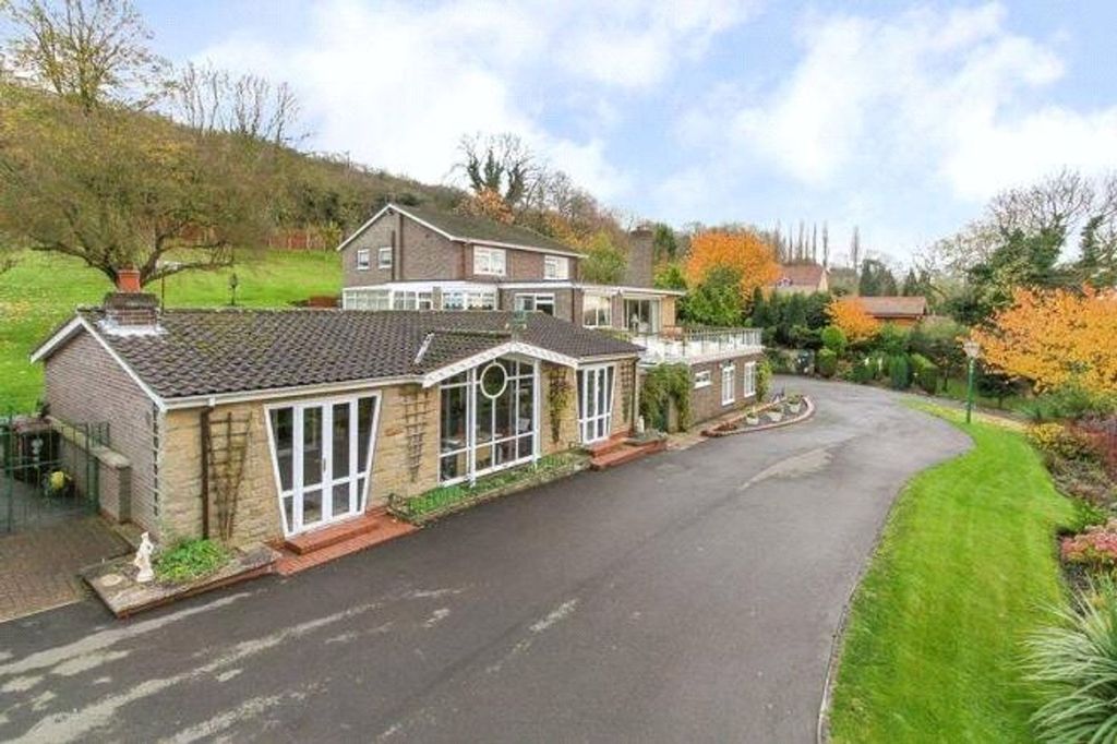 Property photo 1 of 35 Picture No. 14