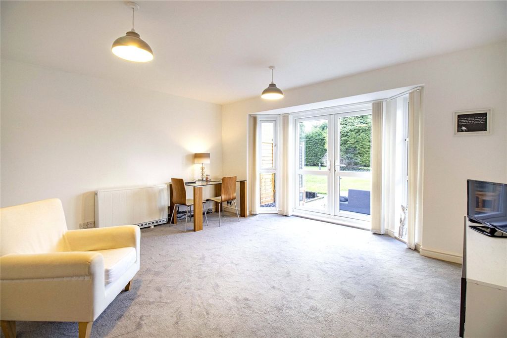 Property photo 2 of 6 Living Room