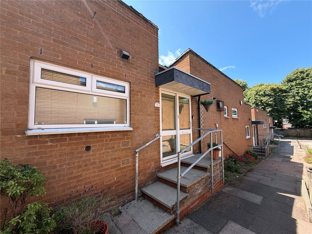 Property photo 1 of 19 Picture No. 06