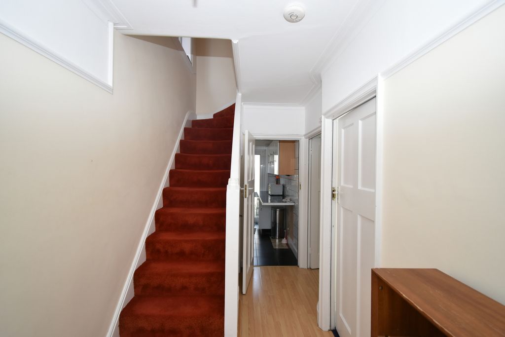 Property photo 2 of 11 Gallery