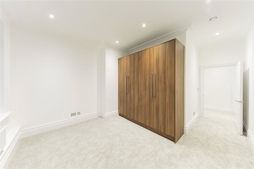 Property photo 3 of 8 Picture No. 03