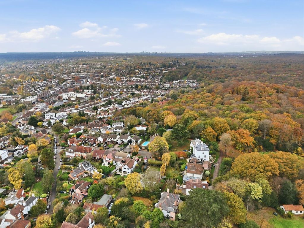 Property photo 1 of 20 Exterior