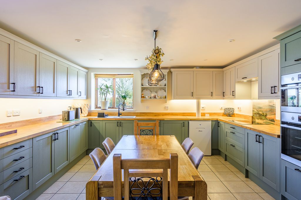 Property photo 3 of 50 Kitchen Breakfast Room