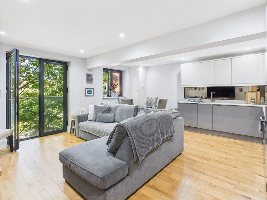Property photo 2 of 10 Open Plan Living