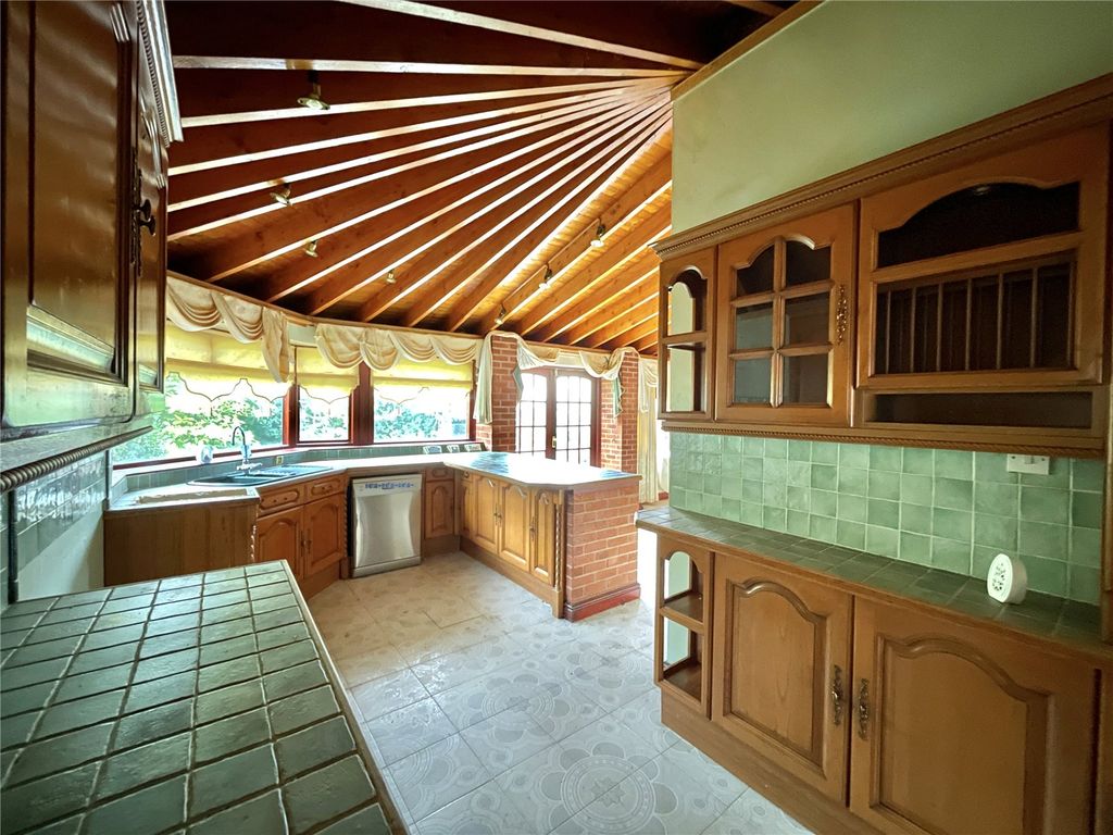 Property photo 3 of 20 Picture No. 13