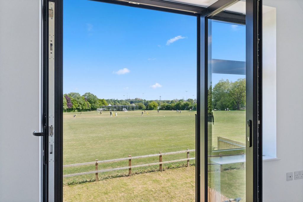 Additional image 17 of 4 bed detached house for saleKingsoak, Hitchin SG4