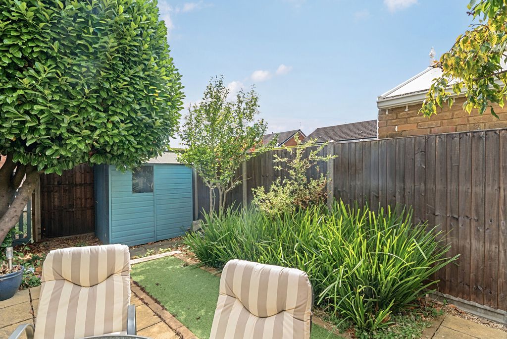 Property photo 3 of 12 Garden