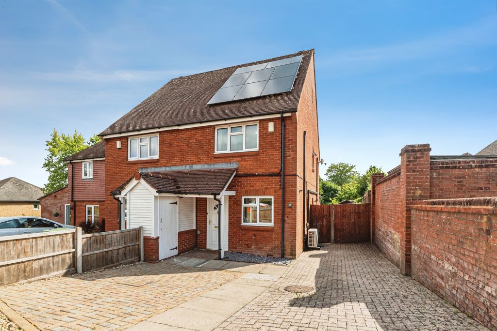 Property photo 1 of 11
