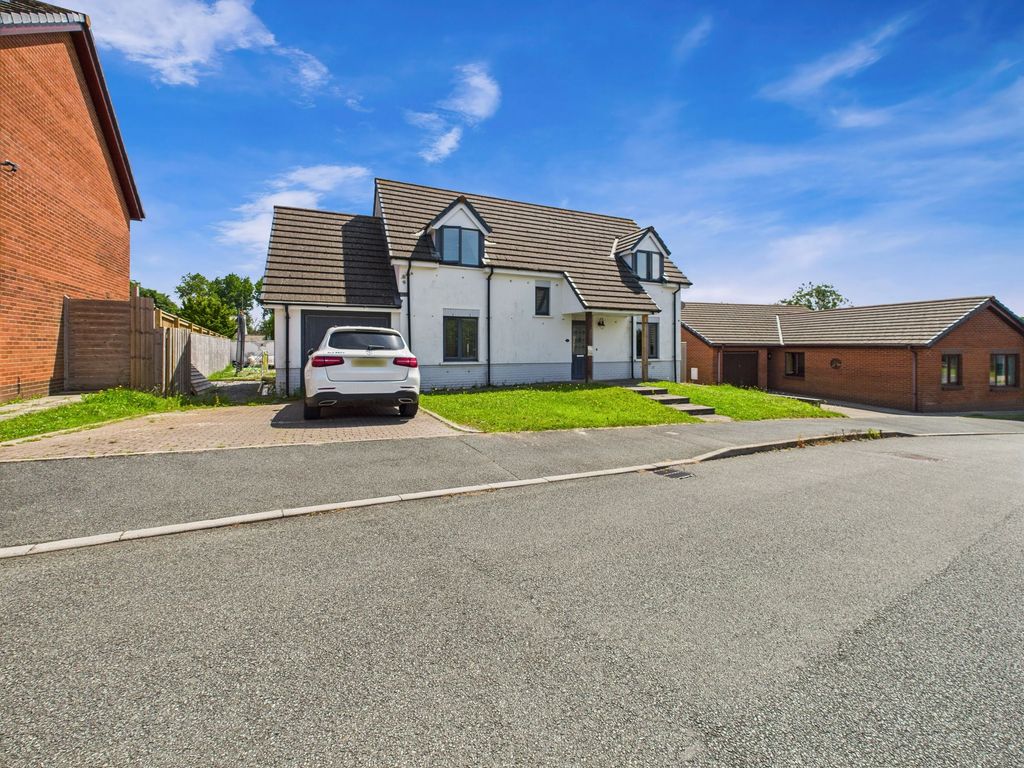 Property photo 1 of 23