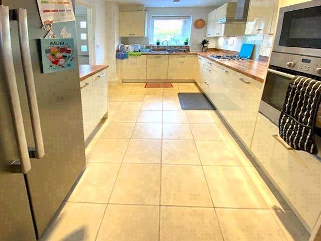 Property photo 3 of 17 Image