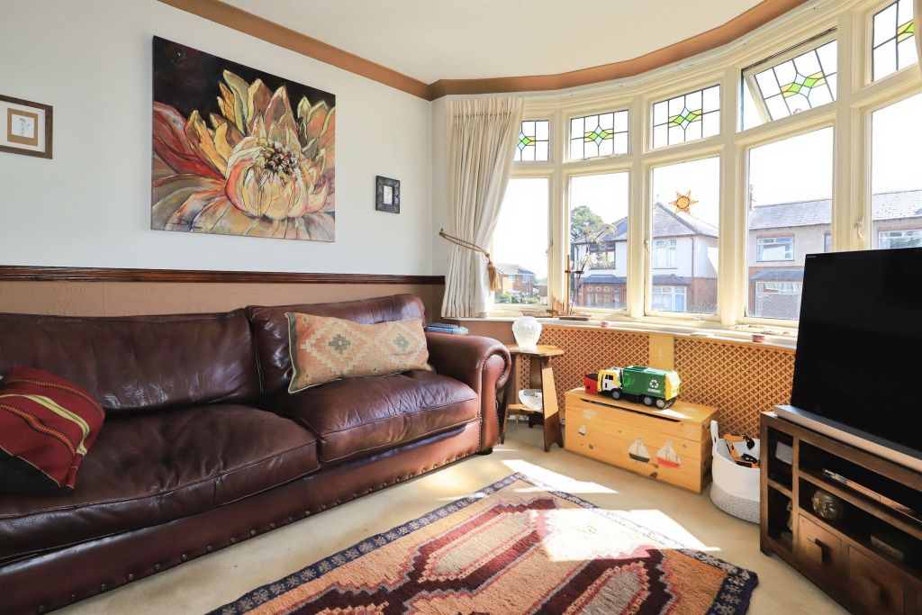 Property photo 3 of 18