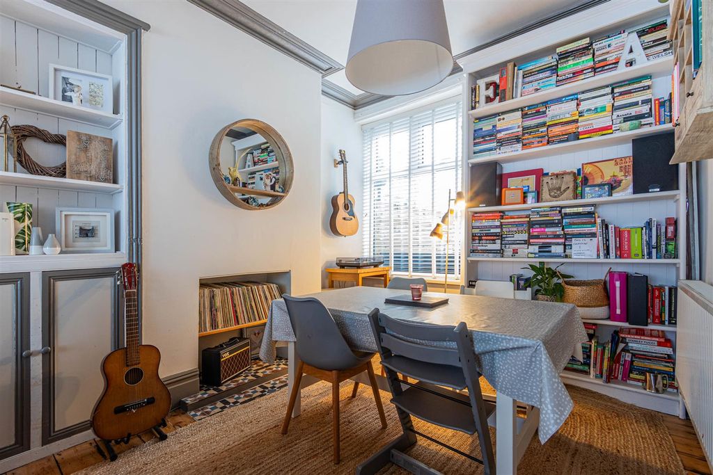 Property photo 3 of 21 Beda Road 13-11.Jpg