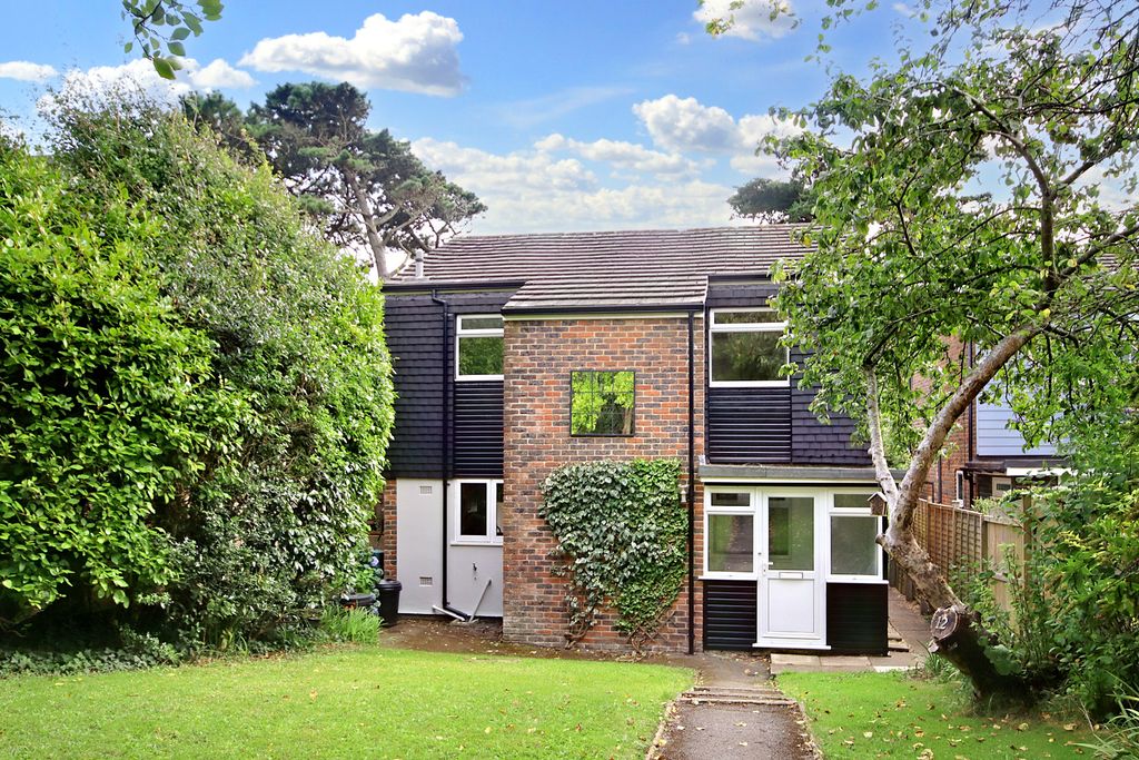 Property photo 1 of 18