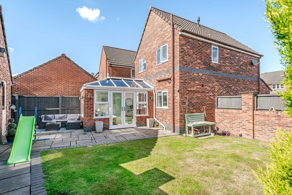 Property photo 2 of 30