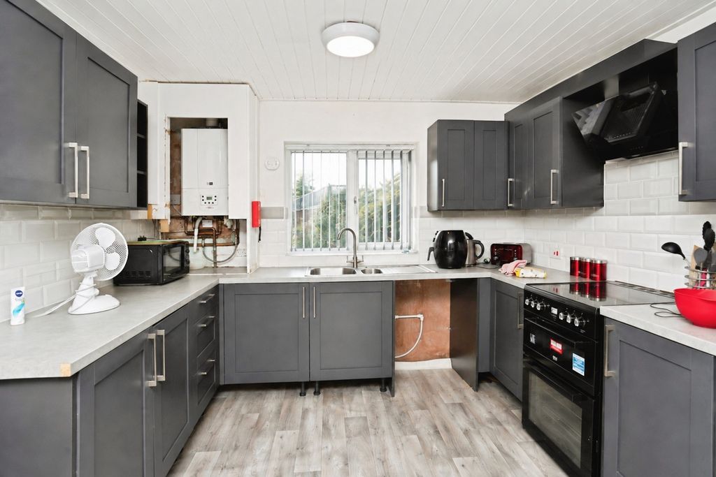 Property photo 2 of 23 Pbox-Img.Jpg