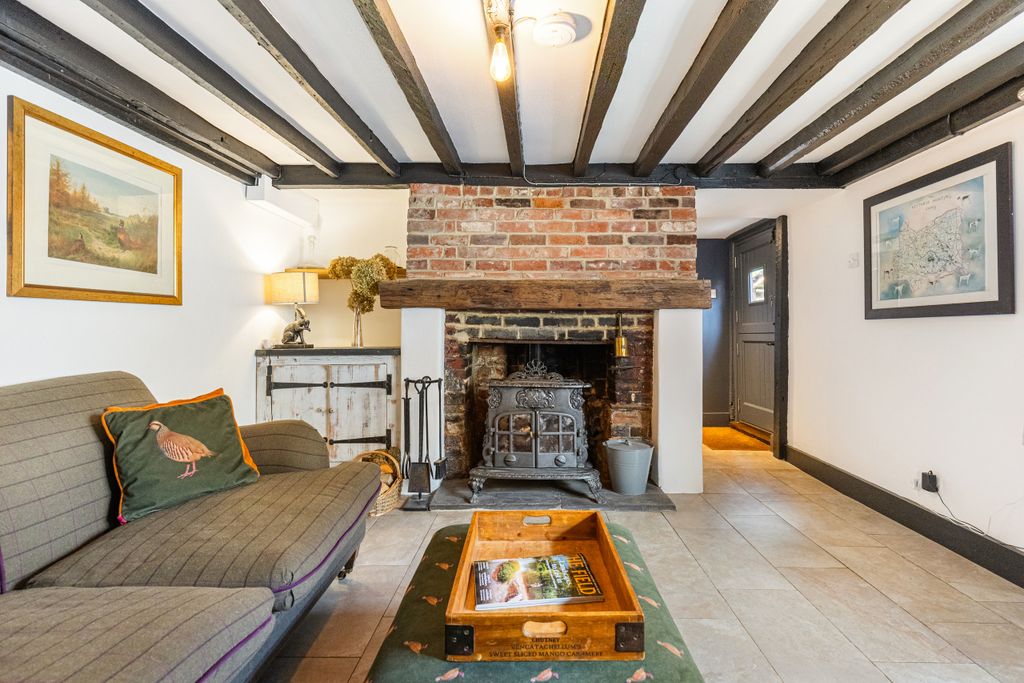 Property photo 2 of 15 R6M25198-Hdr