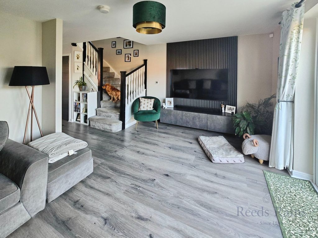 Property photo 3 of 15 Picture No. 07